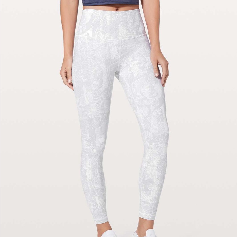 Lululemon speed up tight luxtreme